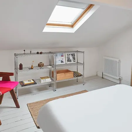 Host & - Emerald Holiday home *