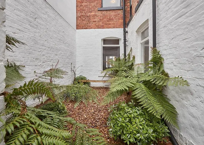 Nyaraló Host & - Emerald